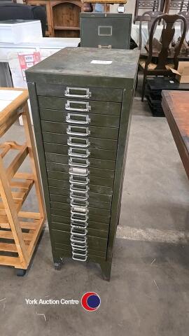 Narrow metal drawers