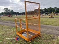Forklift/telehandler safety cage - 3