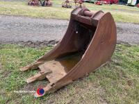 Digger bucket 22in wide 65mm pins - 2