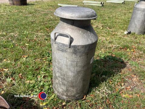 Milk churn