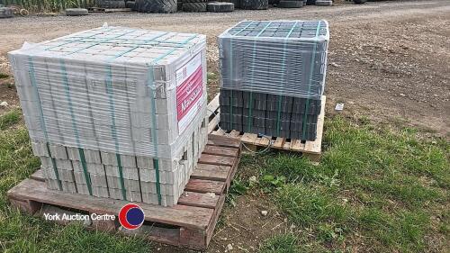 2 x pallets of marshall priora paving