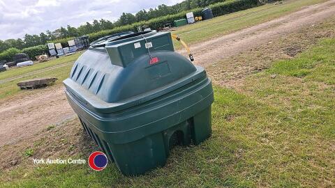 1000l plastic bunded fuel tank