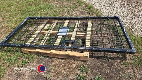 8ft x 4ft steel yard gate