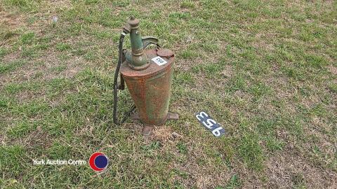 Vintage oil dispenser