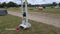 Materials hoist lift