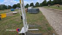 Materials hoist lift - 2