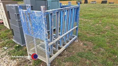 Heavy duty steel stillage
