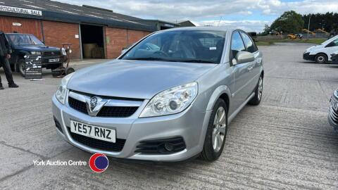 2007 Vauxhall Vectra Exclusiv 1.9 CDTI - YE57 RNZ - diesel - 1 keeper from new - HPi clear - MOT 2.4.26 - 142138 miles - V5 in office