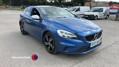 2017 Blue Volvo V40 R Design Pro D2,6. Good runner or for parts - KY17 SFZ - diesel - 5 former keepers - CAT N - MOT 5.3.26 - 102734 miles - V5 in office- May '25 service identified Front OSF spring and SRS need attention. Cosmetic scrape on rear OS. May