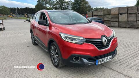 2016 Renault Kadjar Signature Nav DCI 1461cc Hatchback Auto, 1 keeper from new, EK66WJN, diesel, HPi clear, MOT 27.10.25, approx 172k miles, V5 in office. £20 road tax a year.