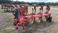 Kverneland 4F auto reset reversible plough - 2