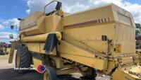 New Holland TX34 combine harvester c/w 15ft cut, 3900hrs. L27 VAG straight from farm - 5