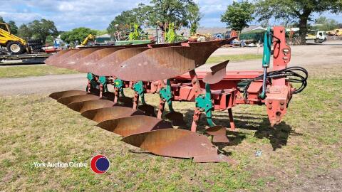 Kverneland 300 6F hydraulic vari width in furrow/on land plough with 28 bodies