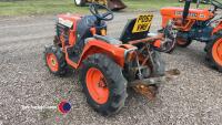 Kubota B1610 tractor, key in office - 3