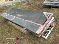 6 x galvanised 2.9m wide pig gates - 2