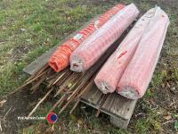 Building plastic fencing and posts - 3