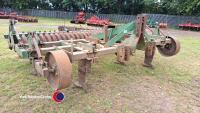 Cousins 5 leg flat lift cultivator