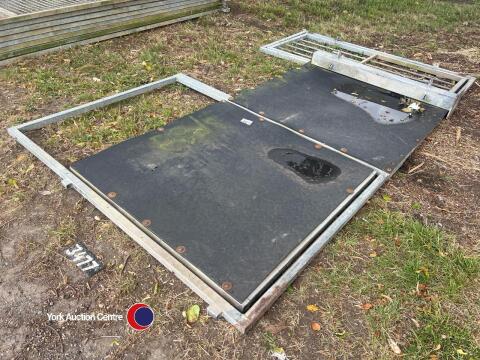 Galvanised stock partition including personnel gate