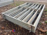 4 x 6ft galvanised gates - 3