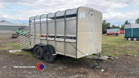 Ifor Williams cattle trailer, 12 x 6 with gate divider, brakes need attention