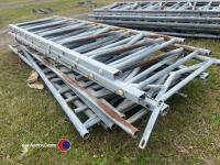 10x Locking feed barriers - 4