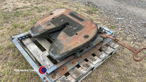 Tractor artic 5th wheel