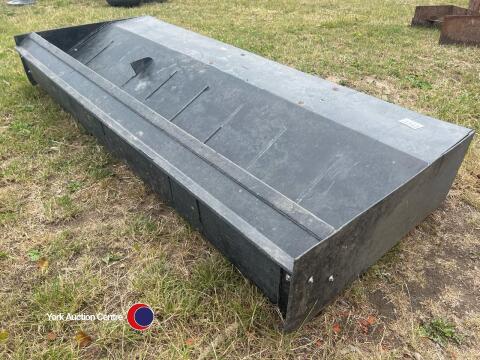 Pig feeder