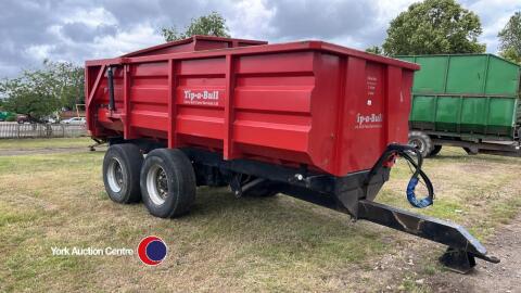 Tip-a-bull 12T grain/silage trailer, commercial axles, sprung drawbar, hydraulic door, 2018