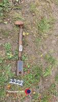 Tractor lifting link arm