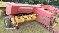 New Holland 276 baler - 2