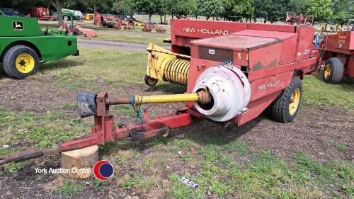 New Holland 387 conventional square baler