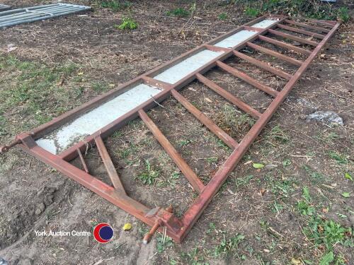 15ft cattle feed barrier