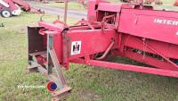 International 440 P/O baler, gwo, manual in office - 3