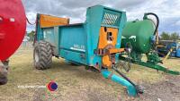 Rolland V2-135 rear discharge muck spreader