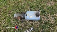 12v tipping pump of trailer - 2