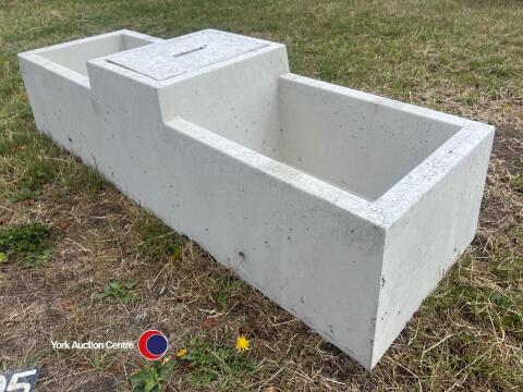 Concrete drinker