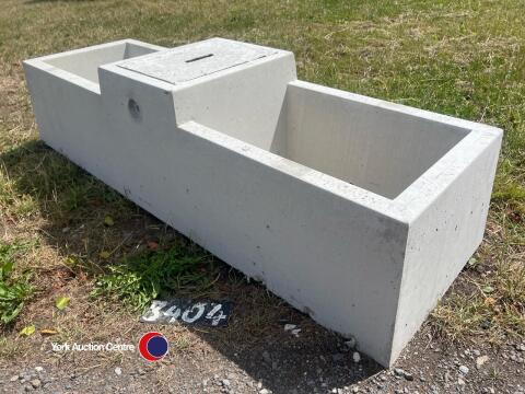 Concrete drinker