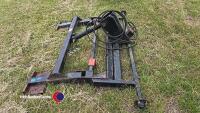 Trailing kit with hydraulic ram and pipes - 2