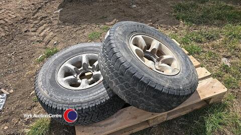 2 x Vehicle alloy wheels
