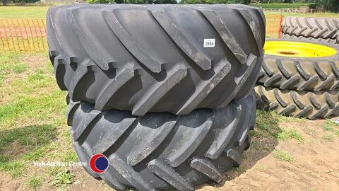 2 x 710-70-38 Michelin tyres on wheels