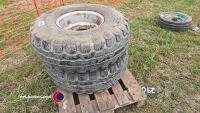 2 x Avon 12.5/80 - 15.3 tyres on 6 stud centre - 4