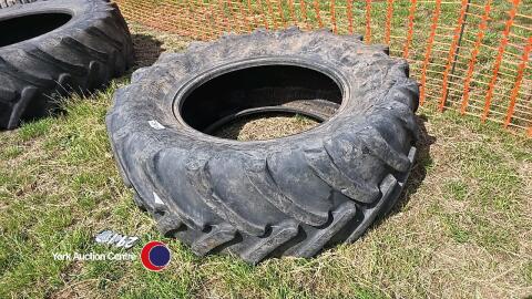 Firestone 540/65 R30 tyre