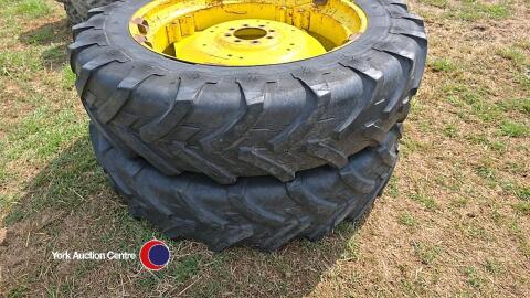 Pair of 13.6 R38 J/D wheels