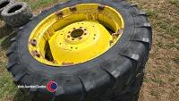 Pair of 13.6 R38 J/D wheels - 2