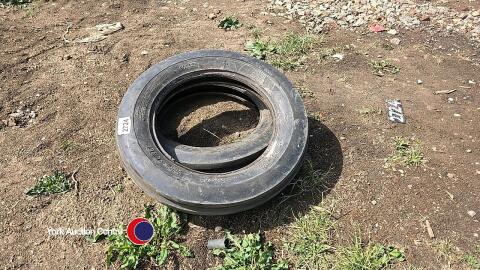 Pair of 6.00-19 tyres