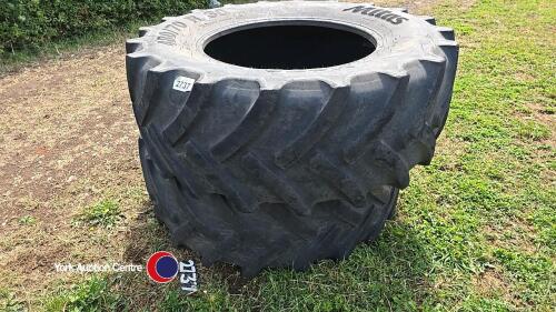 Pair of 480-70 R30 tyres, 30% Good