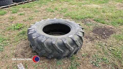 14.9 R24 tubeless tyre