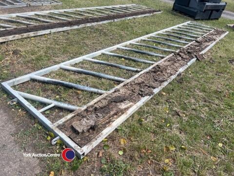 20ft heavy duty cattle feed barrier to suit 20ft bay