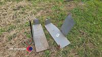 Massey Ferguson 135 / 35 foot plates - 2