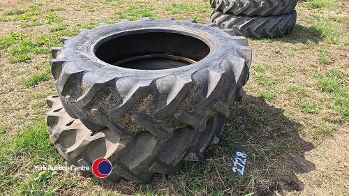 Pair of 12.4-28 tyres